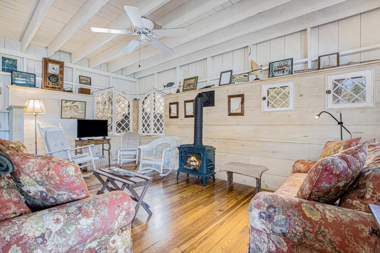Anna'S Cottage Saugatuck Bagian luar foto