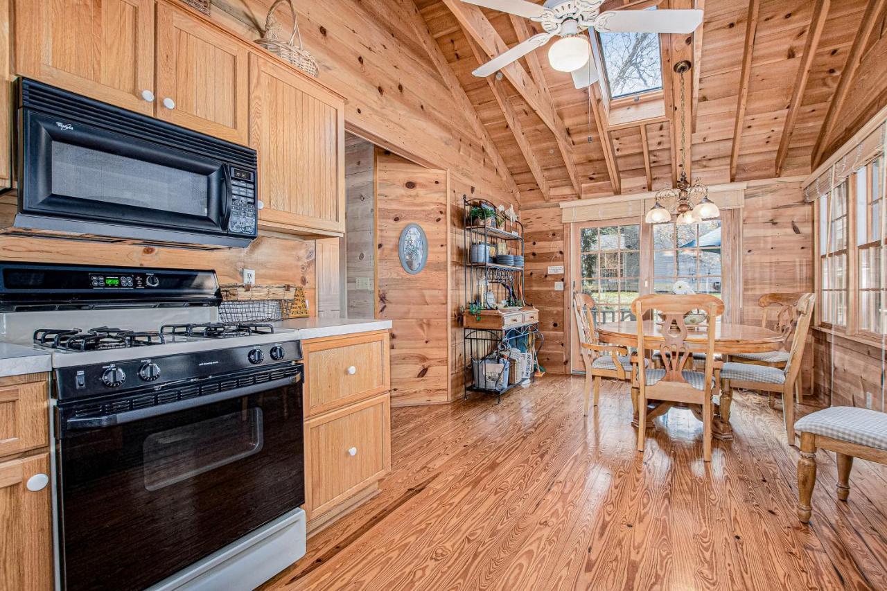 Anna'S Cottage Saugatuck Bagian luar foto